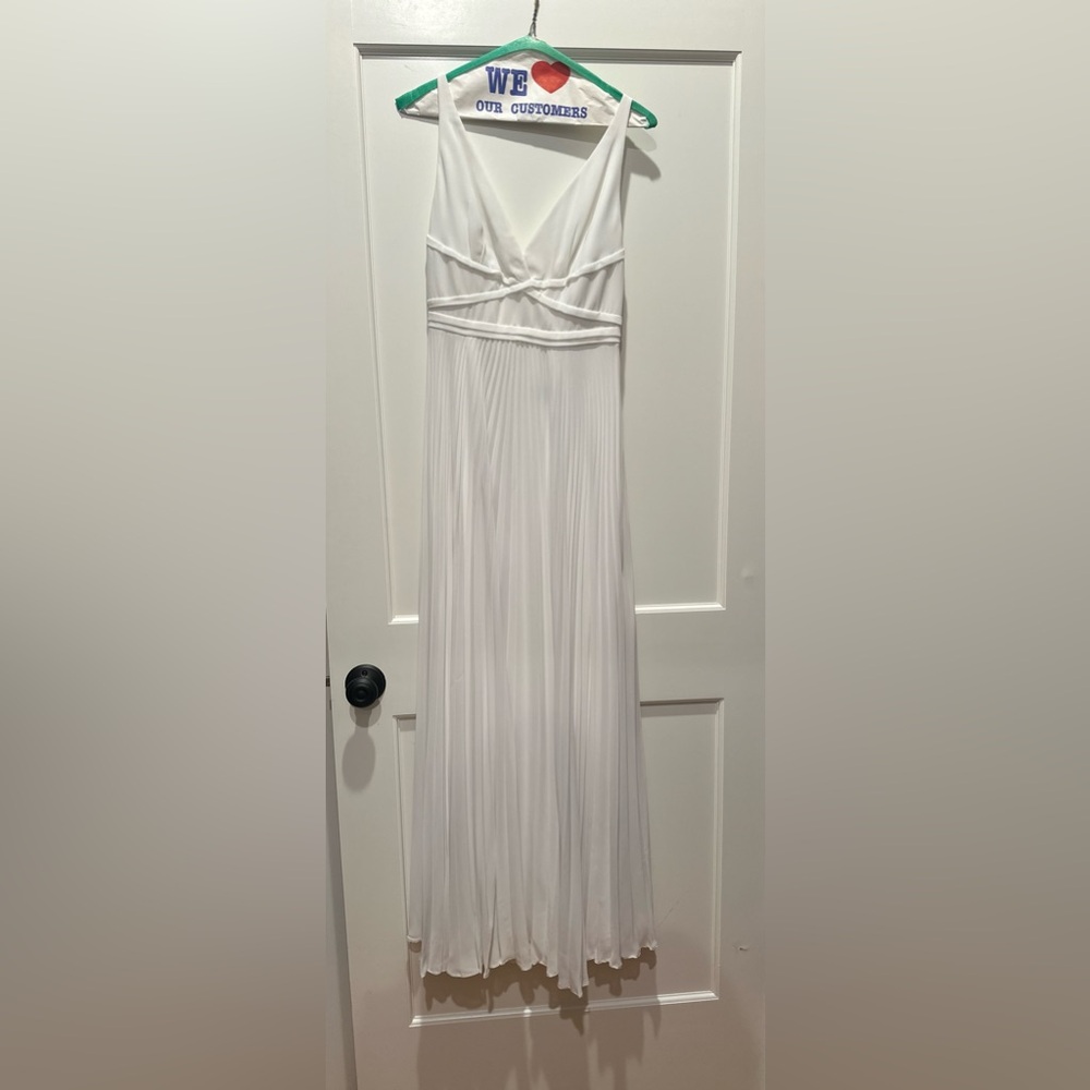 Laundry By Shelli Segal White Maxi Dress